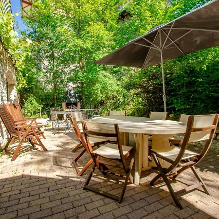 Bar-sur-seine, 6 Pieces, 14 Personnes - Fr-1-543-132 بيت للعطل *