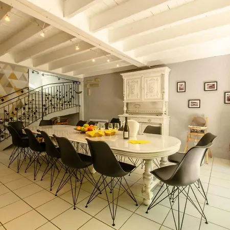 بيت للعطل Bar-sur-seine, 6 Pieces, 14 Personnes - Fr-1-543-132